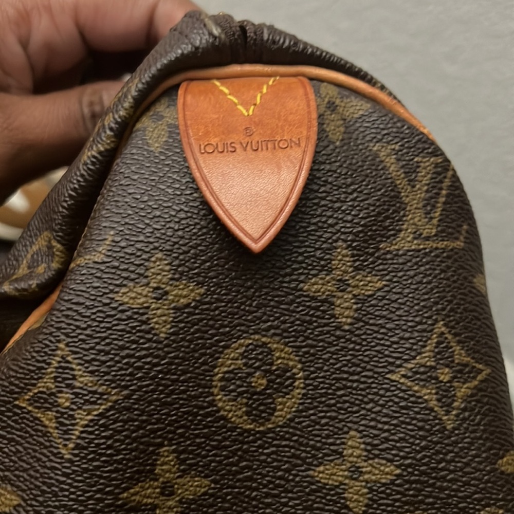 Louis Vuitton Monogram Speedy 40 - Picture 6 of 9